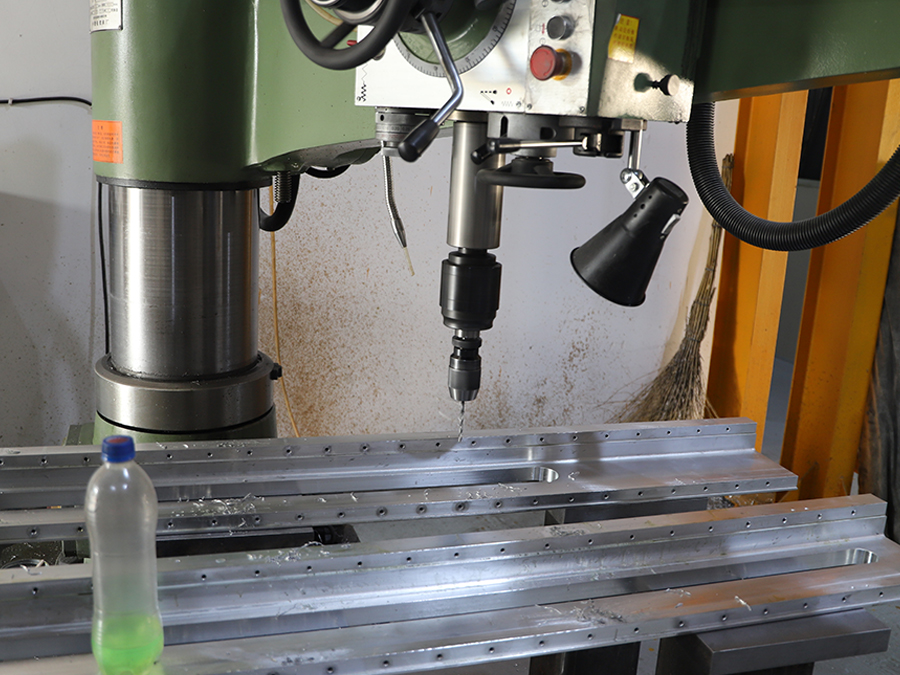 龍門銑(xi)床加工